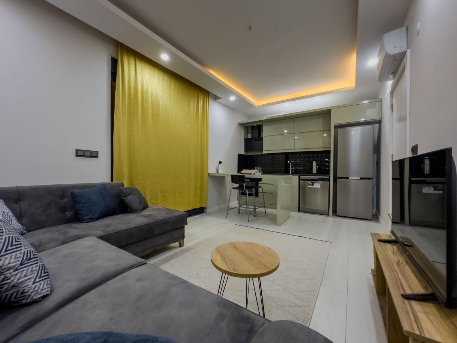 Havalimanina Yakin 1+1 Lux Suite Aksu  Buitenkant foto
